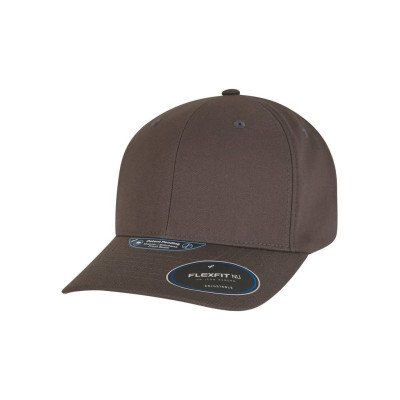 Adjustable snapback cap